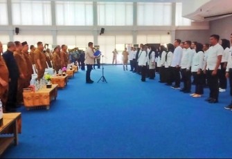 Bupati Bintan Roby Kukuhkan Ketua Forum Bintan Sehat  