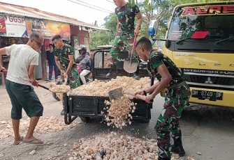 Kerja Bakti Perbaikan Jalan