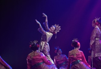Pentas tari bertajuk Renggana