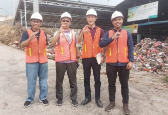 Programme Manager/Deputy Director for KUC Kitakyushu Urban Centre IGES Japan, mr Kohei Hibino disela kunjungannya, Sabtu 9 September 2023.