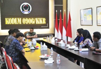 Dandim 0906/Kkr Letkol Inf Jeffry Satria saat menerima audensi AKMM