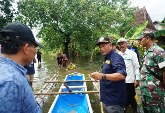 Baznas Jateng serahkan bantuan untuk korban banjir di Pati