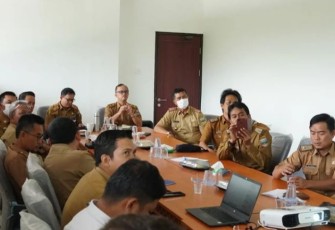 Pemkab Pesibar saat Ikuti Rapat Kordinasi Pengendalian Inflasi Daerah Tahun 2023 Secara Virtual