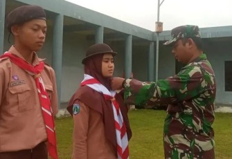 Serda Agus saat menutup kegiatan persami Saka Wira Kartika 