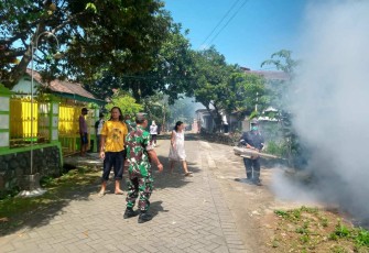 Fogging di wilayah desa binaan 