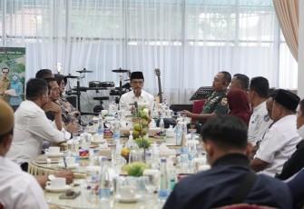Bupati Limapuluh mengapresiasi sikap lima wali nagari dan Bamus yang mendukung pelaksanaan tahapan pembangunan Jalan Tol Pekanbaru-Padang seksi Pangkalan-Payakumbuh.