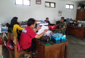 Komsos bersama aparat desa binaan 