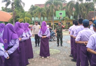 Latihan PBB siswa di wilayah binaan