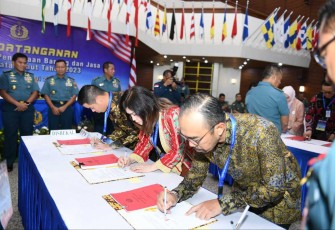Penandatanganan Kontrak TNI AL dengan Mitra Dalam Negeri