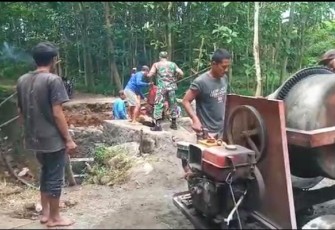 Kerja bakti bersama warga binaan