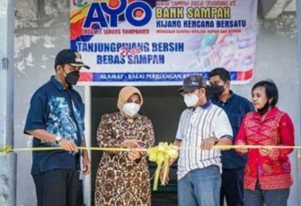 Penyambutan Anugerah Adipura di lapangan Pamedan A Yani, Jumat (3/3). 