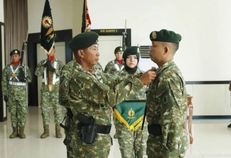 Pangdiv 3 Kostrad Mayjen TNI Novi Helmy Prasetya saat lantik Danbrigif PR 3 Kostrad 