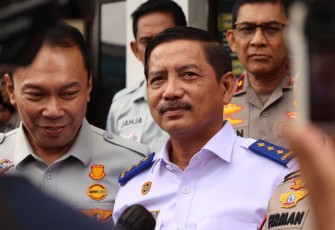 Dirjen Perhubungan Darat Hendro Sugiatno saat memberikan keterangan pers 