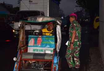 Takjil gratis Lantamal VI Makassar 