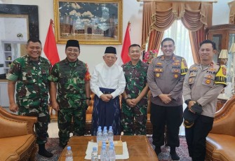 Danrem 064/MY Brigjen TNI Tatang Subarna merayakan Idul Fitri bersama Wapres Ma'ruf Amin, Sabtu (22/4)