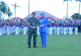 Gubernur AAL Mayjen TNI (Mar) Endi Supardi saat acara pembukaan Latsitardanus XLIII/2023 di Padang 