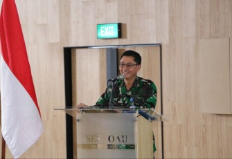 Danseskoau Marsda TNI Elianto Susetio saat entry brefing di ruang Widya Mandala I Seskoau, Lembang,