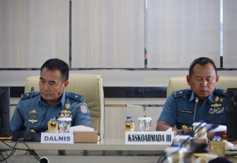 Kaskoarmada III Laksamana Pertama TNI Rudhi Aviantara 