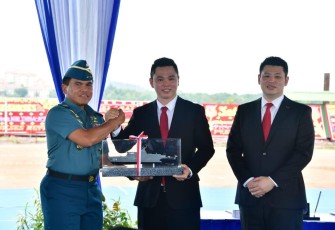 Kasal Laksamana TNI Muhammad Ali saat shipnaming dan launching KRI Tuna-876 di galangan PT KAS Batam, Rabu (5/7)