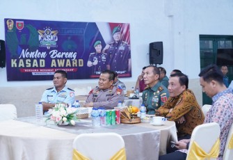 Pangdam XIV Hasanuddin Mayjen TNI Dr Totok Imam Santoso mengikuti Kasad Award 2023 secara virtual, Senin (10/7)