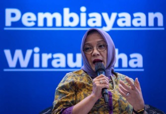 Deputi bidang Kewirausahaan Siti Azizah 