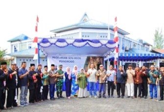 Wali Kota Tanjungpinang Rahma Saksikan Penampilan Seni Budaya Reog 