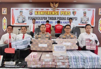 Kapolres Katingan AKBP I Gede Putu Widiyana saat konferensi pers, Selasa (8/8)