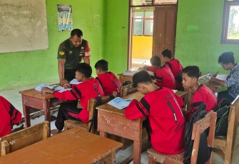 Babinsa masuk sekolah wilayah binaan, Selasa (26/9)