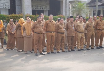 Wali Kota Helldy Agustian, saat Pimpin Apel Pagi Ingatkan ASN Pemkot Cilegon  Waspadai Adanya Berita Hoax, Senin (9/10)