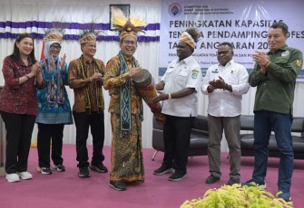 Mendes PDTT Abdul Halim Iskandar saat membuka kegiatan P3PD 2023 Provinsi Papua Barat Daya di Hotel Mariat Sorong, Rabu (15/11)
