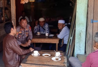 Pekan Pasar Aek Simotung Tenang dan Damai Bersama Kapolsek Saipar Dolok Hole 