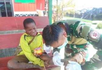 Pengobatan Infeksi di Kaki Anius Sani, Kamis (30/11)
