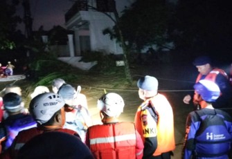 Evakuasi warga korban banjir