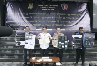 Kabid Humas PMJ Kombes Pol Trunojoyo Wisnu Andiko saat memberikan keterangan pers 