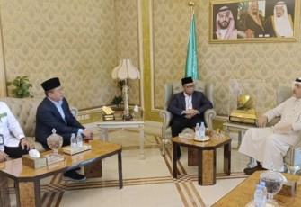 Pertemuan antara PPIH dengan Wakil Menteri Haji Saudi di Madinah, Senin (22/5)