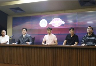 Erick Thohir saat konferensi pers di stadion GBK Senayan Jakarta, Rabu (24/5)