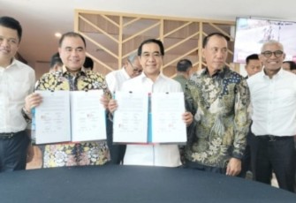 MoU pengembangan sapi terintegrasi antara Kementan dengan PT Berdikari dan PT Bosowa Corporindo serta Universitas Hasanuddin di Makassar, Senin (9/11)