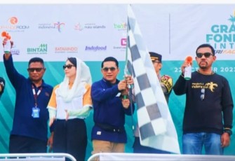 Wakil Bupati Bintan Lepas Pembalap Sepeda Gran Fondo Bintan 2023 