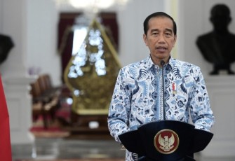 Presiden Joko Widodo menyampaikan keterangan pers terkait situasi di Palestina di Istana Merdeka, Jakarta, pada Senin, 30 Oktober 2023.