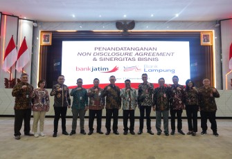 Bank Jatim Tandatangani NDA dan PKS Bank Lampung 