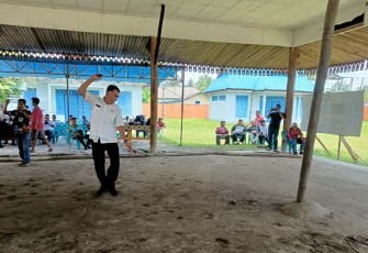 Bupati Natuna saat Hadiri Pertandingan Gasing 