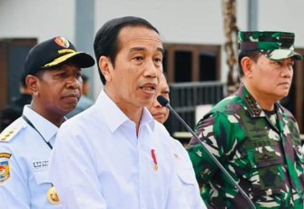 Panglima TNI saat Dampingi Presiden RI Resmikan Bandar Udara Ewer