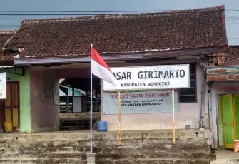 Pintu masuk area Pasar Pahing Girimarto, Wonogiri (Sumber: Doi Purwadi)