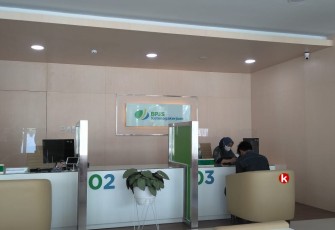 Situasi Pelayanan di Kantor BPJS Ketenagakerjaan Cabang Blitar (Foto : dok. Faisal NR / Klikwarta.com)
