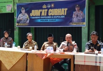 Jumat Curhat Polres Rejang Lebong Sambil Berbagi Sembako
