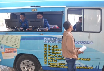 "Mobil Dukcapil hadir di lokasi TMMD Reg ke-117 desa Gentungan"