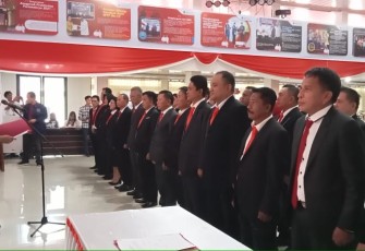 Wali Kota Maurits Mantiri Resmi Melantik Henkie Tumangkeng Sebagai Ketua DPD LPM Kota Bitung