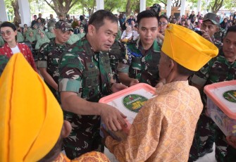 Kepala Staf Angkatan Darat (Kasad) Jenderal TNI Maruli Simanjuntak, M.Sc. ke Kabupaten Bantaeng, diisi dengan berbagai kegiatan bersama Forkopimda dan elemen masyarakat Sulawesi Selatan (Sulsel)