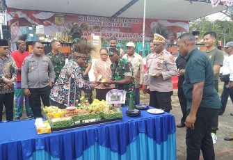 Danramil 1710-07/ Mapurujaya Hadiri HUT Distrik Mimika Timur Ke-47