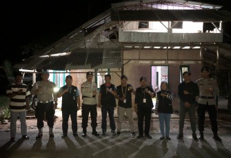 Personil Polres Natuna dan Polsek Bunguran Timur  menjaga keamanan dan ketertiban di tempat kampanye tersebut, Rabu (20/12/2024).